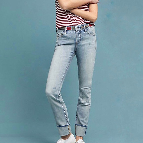 Anthropologie Denim - HP! 🎉 Anthropologie Pilcro Embroidered Jeans